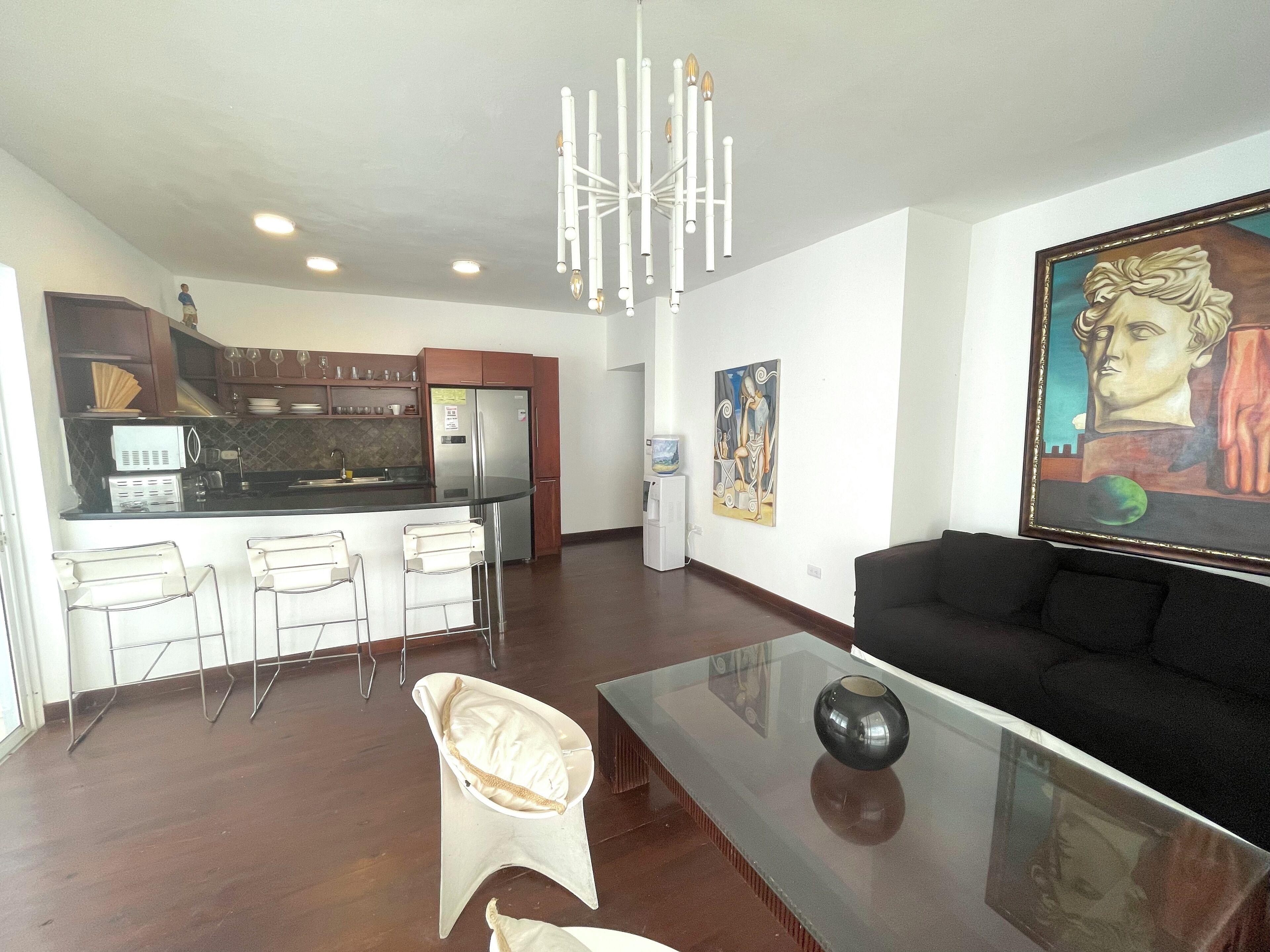 Huoneisto, 2 makuuhuonetta, uima-altaan luona | Oleskelualue | LCD-televisio