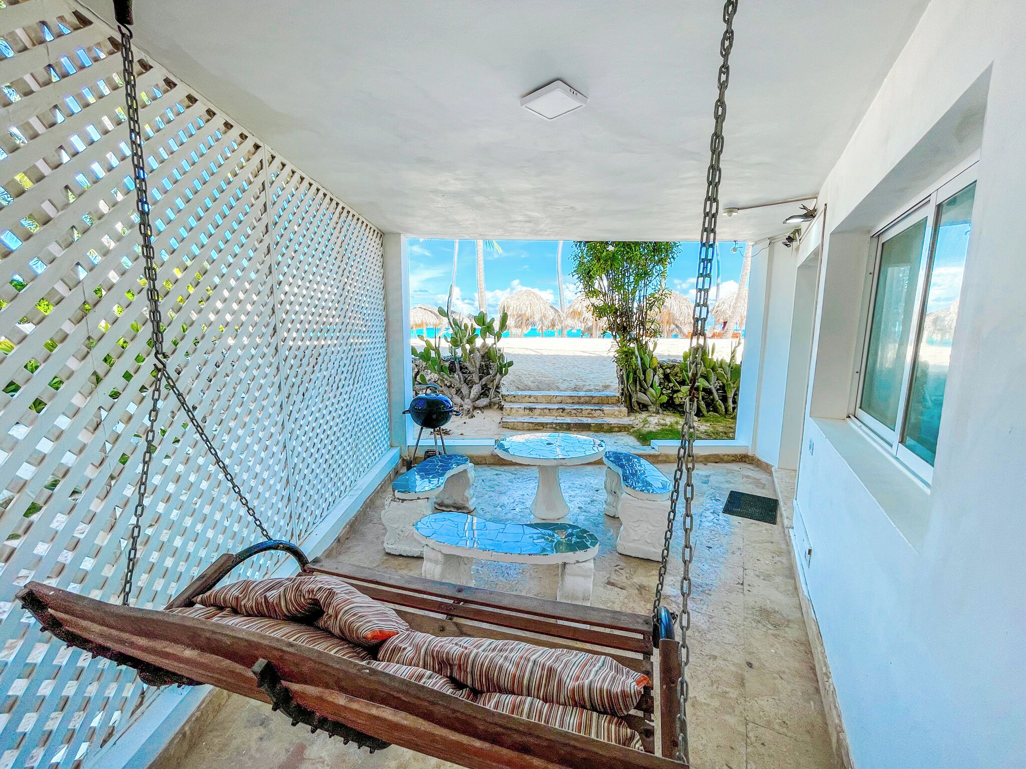 Deluxe Apartment, 2 Bedrooms, Ocean View | Terrace/patio