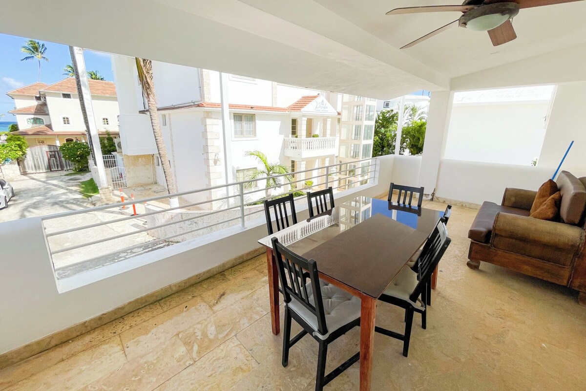 Leilighet, 2 soverom, balkong | Terrasse/patio