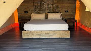 Blackout curtains, iron/ironing board, free WiFi