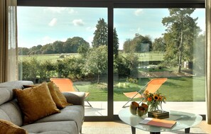 Smart-TV, peis og fotballspill