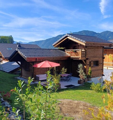 "NEW"  Mazot Marguerite at the foot of the piste