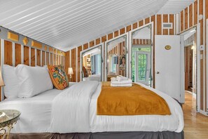 Bügeleisen/Bügelbrett, WLAN, Bettwäsche