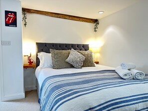 Unclassified image, 5 of 23, button