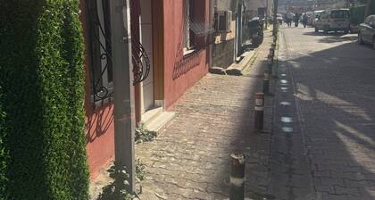 A comfortable air-conditioned apartment for 5 people in beautiful İstanbul