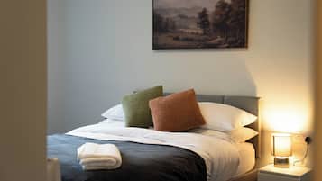 3 bedrooms, iron/ironing board, travel crib, free WiFi