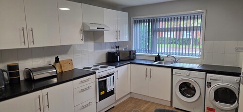 Langcliffe House - 3 bed - Sleeps 5 - Wifi/Parkin/Garden