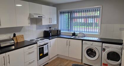 Langcliffe House - 3 bed - Sleeps 5 - Wifi/Parkin/Garden