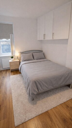 1 bedroom, iron/ironing board, Internet, bed sheets