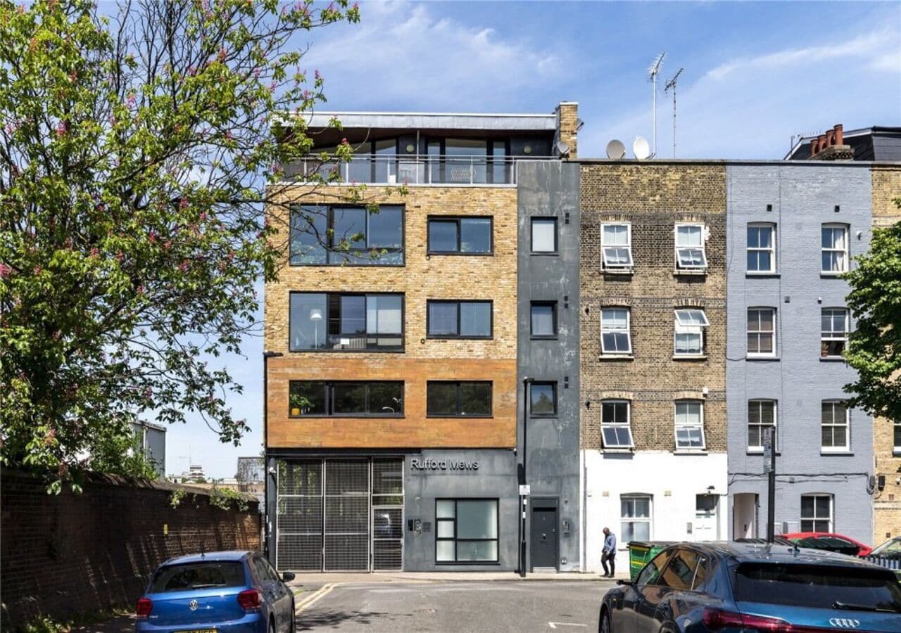 المنشأة من الخارج