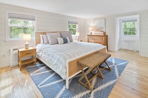 3 soverom, strykejern/-brett, internettilgang og sengetøy