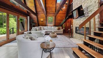 Smart TV, fireplace, table football, ping pong