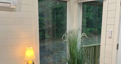 Luxury Tiny Home in the Country - 20 min to Downtown Auburn!