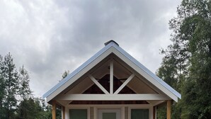 Exterior detail - Luxury Tiny Home in the Country - 20 min to Downtown Auburn! (Auburn)