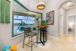 Interior - Sho Me Sunshine - Lake Front w/ Southern Exposure (Cape Coral)