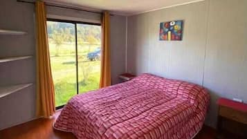 Family Cabin, Patio, Hill View