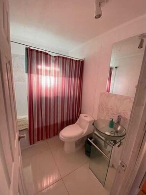 Family Cabin, Patio, Hill View | Bathroom