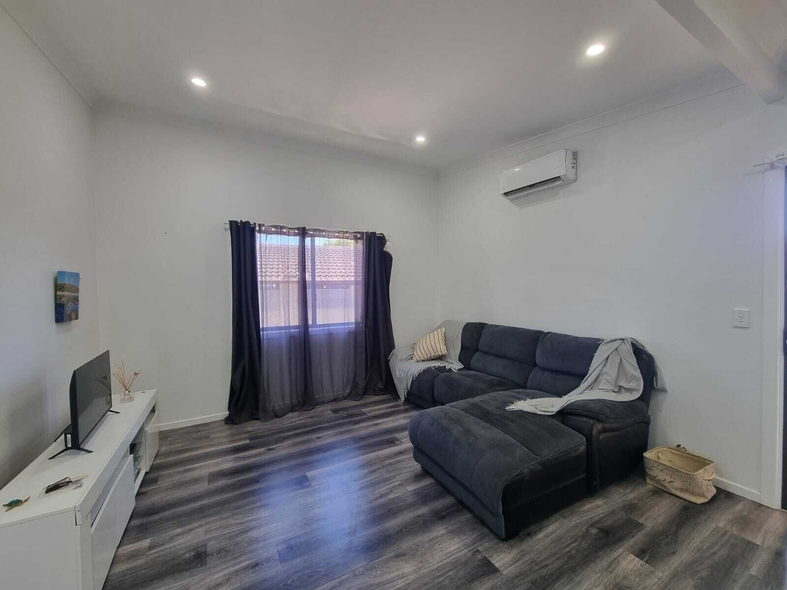 Smart TV, DVD player, books