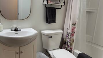 風筒、提供毛巾、番梘、洗頭水