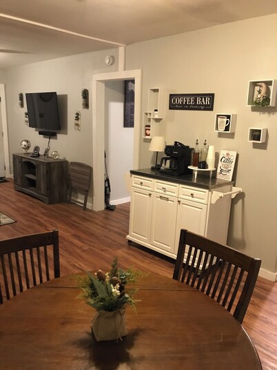 3-bedroom house in charming Magnolia with AC