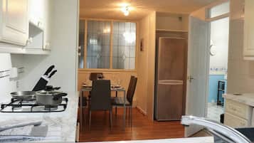 Comfort Apartment, Garden View | Private kitchen