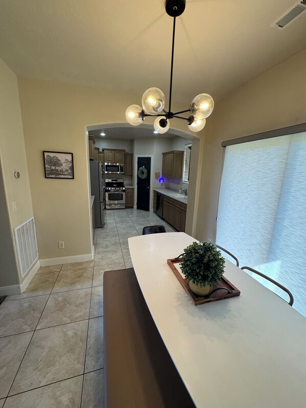 Dining - Terrific 4-bedroom house with AC in Cedar City (Cedar City)