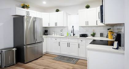 Cozy Tampa Getaway — 2 Bedrooms, Minutes from Downtown & Busch Gardens