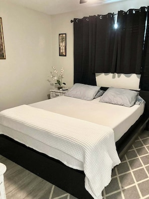 4 bedrooms, desk, free WiFi