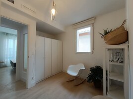 Comfort Apartment, Non Smoking, Kitchen | Blackout drapes, iron/ironing board, free WiFi