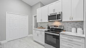 Microwave, oven, stovetop, dishwasher