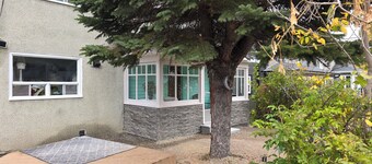 Cozy Downtown
Campbellton - Walk to Cafés
& Shops