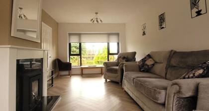 Spacious Celebration Stay in Westport Town Centre