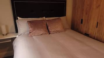 4 chambres, fer et planche Ă repasser, Wi-Fi gratuit, draps fournis