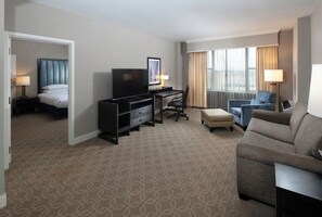 Standard Suite | In-room safe, desk, laptop workspace, blackout drapes