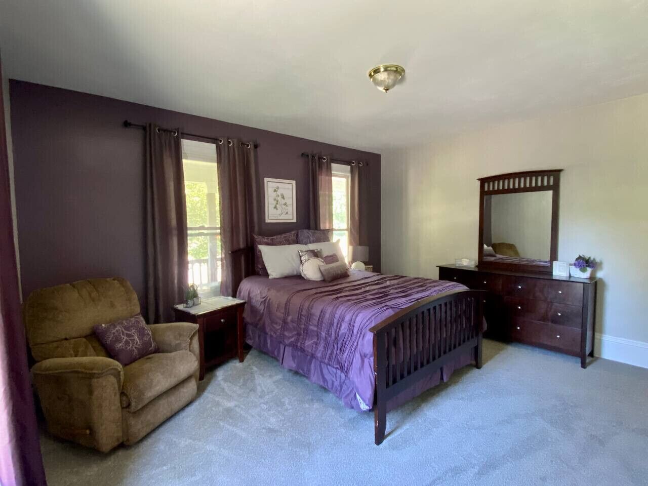 Fer et planche à repasser, lit parapluie, Wi-Fi, draps fournis