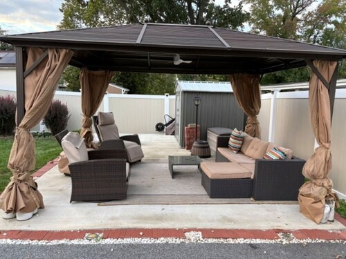 Cozy private one bedroom basement apartment with private parking and entrance.