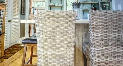 Relax and Enjoy this Peaceful Retreat- Close to beaches Gulf Shores -Sleeps 2