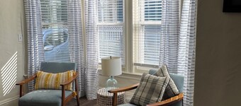 Downtown Burlington Gem: Walk to Church St & Lake