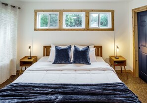 4 bedrooms, WiFi, bed sheets