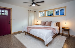 4 bedrooms, WiFi, bed sheets