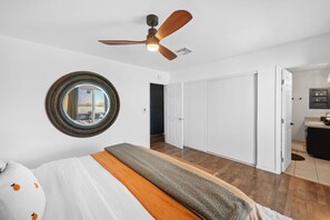 3 bedrooms, iron/ironing board, free WiFi, bed sheets - Mountain View Oasis - Private Pool, Game Room & Fire Pit Overlooking Coachella Valley (Desert Hot Springs)