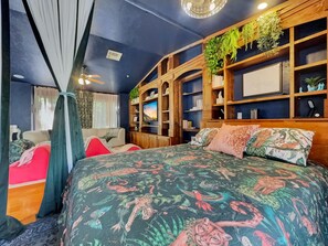 1 soverom, strykejern/-brett, wi-fi (inkludert) og sengetøy