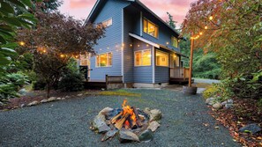 House (3 Bedrooms) | Interior - Forest Front Home w/ Fire Pit, Mins to Beaches, Wineries & Trails Cedarview Retreat by Avantstay (Clinton)