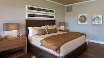 5 bedrooms, iron/ironing board, WiFi, bed sheets