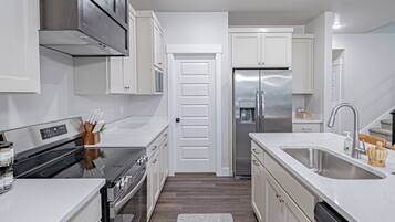 Microwave, oven, stovetop, dishwasher