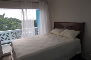 1 bedroom, in-room safe, iron/ironing board, free WiFi