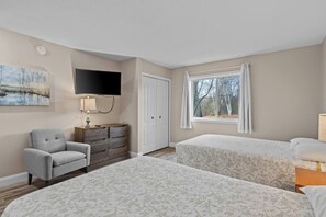 Iron/ironing board, free WiFi, bed sheets, wheelchair access