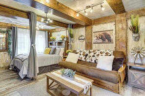 Apartment (0 Bedroom) | Interior