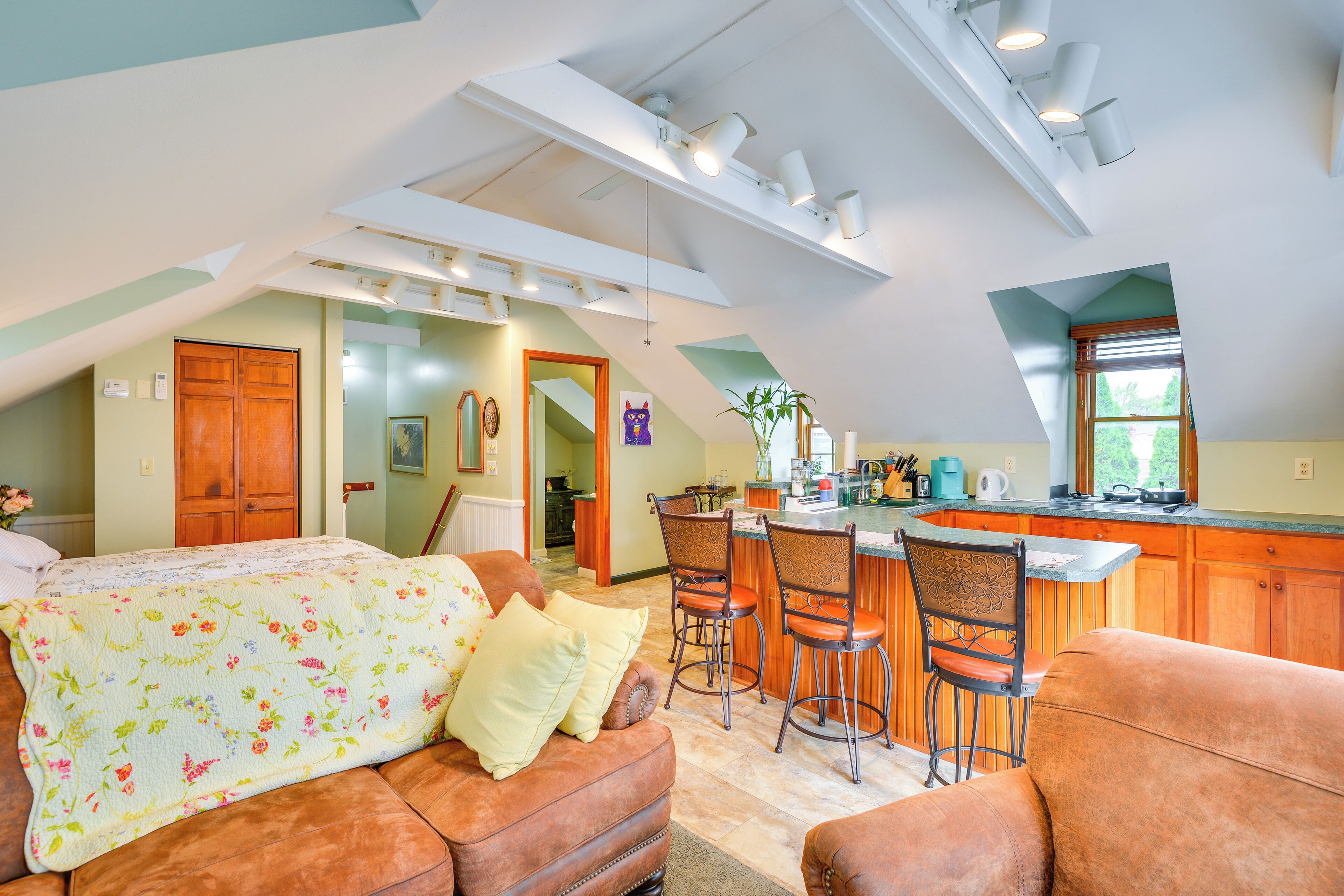 Apartment (0 Bedroom) | Interior