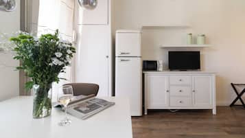 Apartment (0 Bedroom) | Wohnbereich